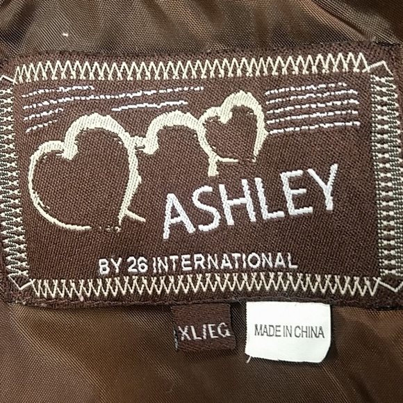Ashley by 26 International. Size XL - Picture 8 of 8